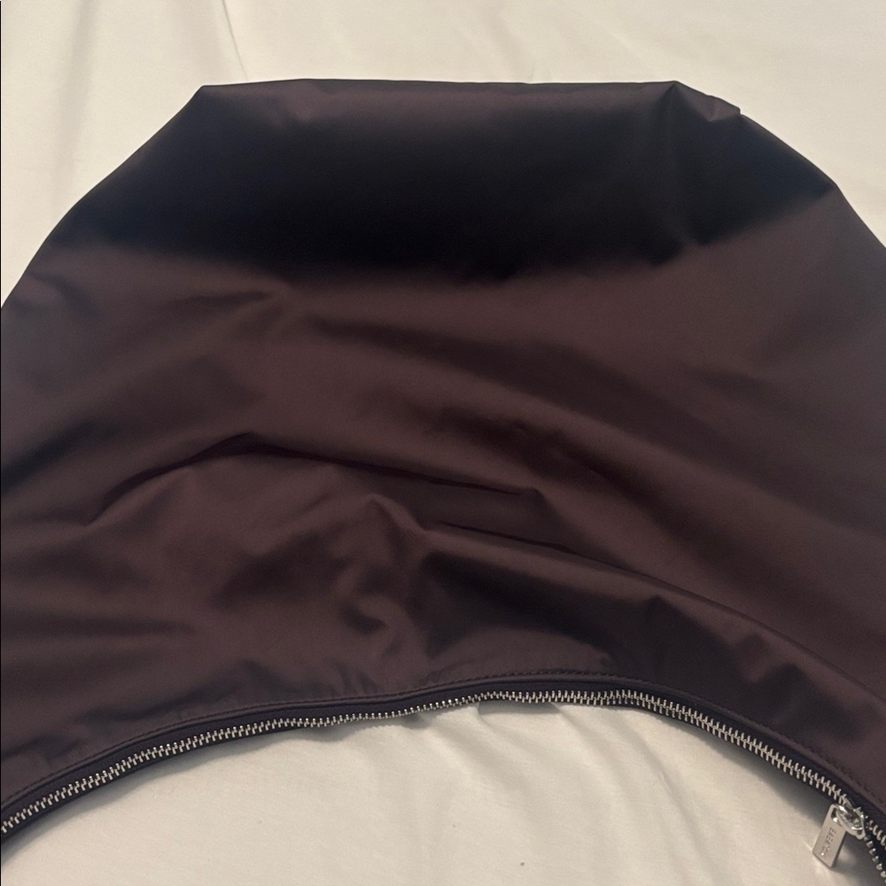 Babaton Aritzia Access Satin Bag Plum Hobo bag oversized deep purple large NWT - Picture 14 of 15